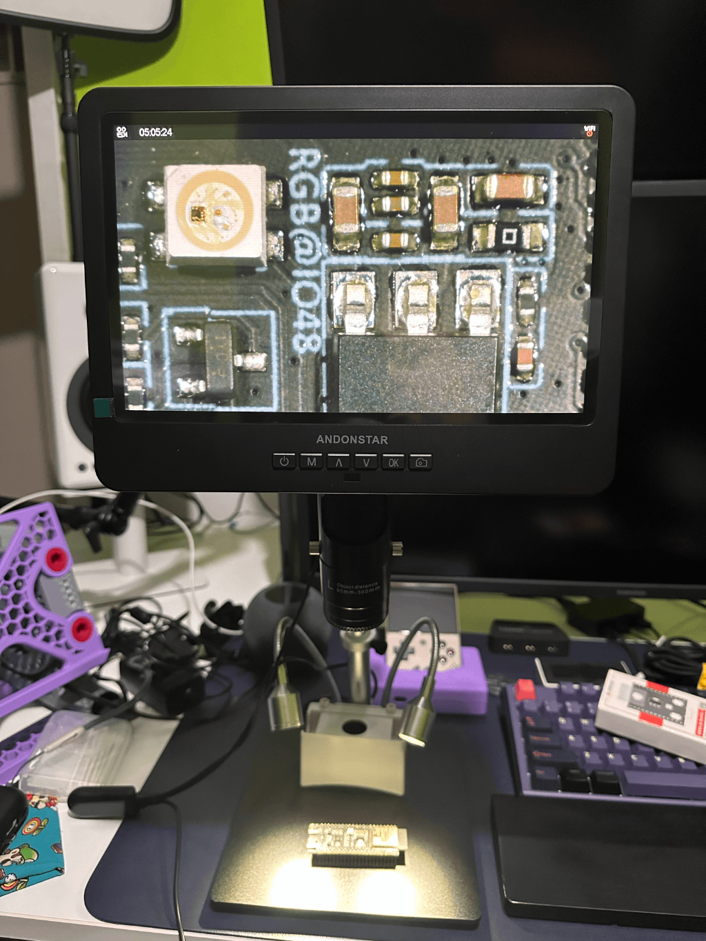 Digital microscope showing surface-mount electronic components